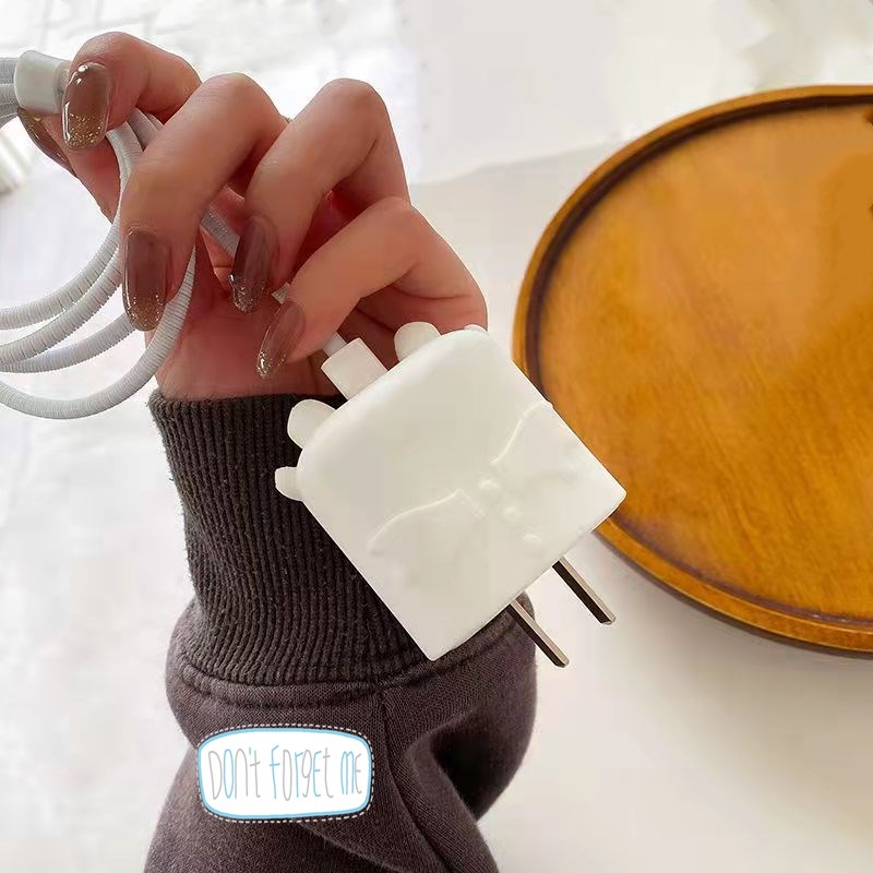 Bộ 3 Món Vỏ Bảo Vệ Hộp Sạc Tai Nghe Apple iphone 18W/20 Bằng Silicon Chống Sốc Hình Hoạt Hình Dễ Thương