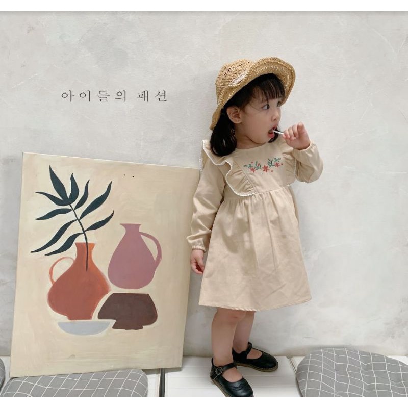 Đầm váy Linen thêu hoa bèo vai phối ren xuất Hàn cho bé