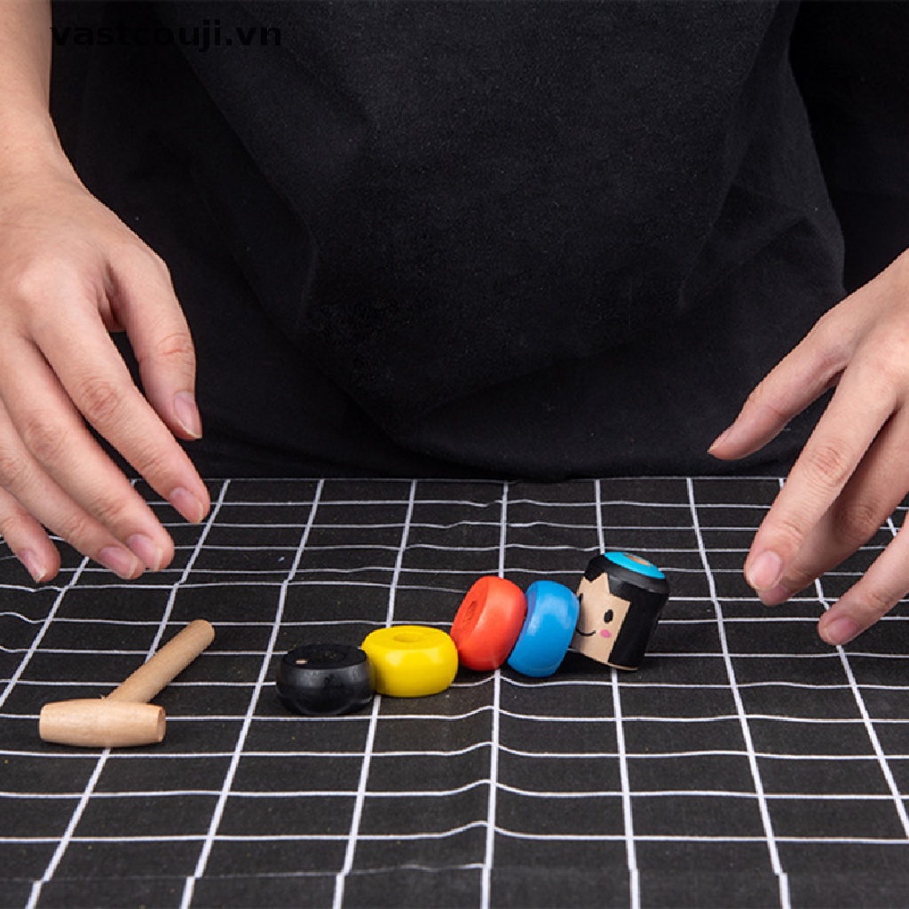 1 Con Lật Đật Ma Thuật Bằng Gỗ