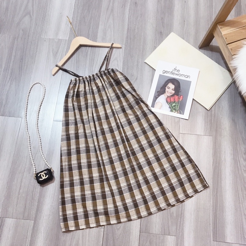 Váy yếm xoè kẻ caro nâu 2 dây hở vai chữ A chất thô mềm chun lưng