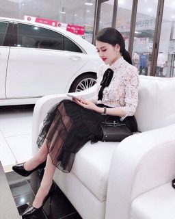 Chân váy ren tầng