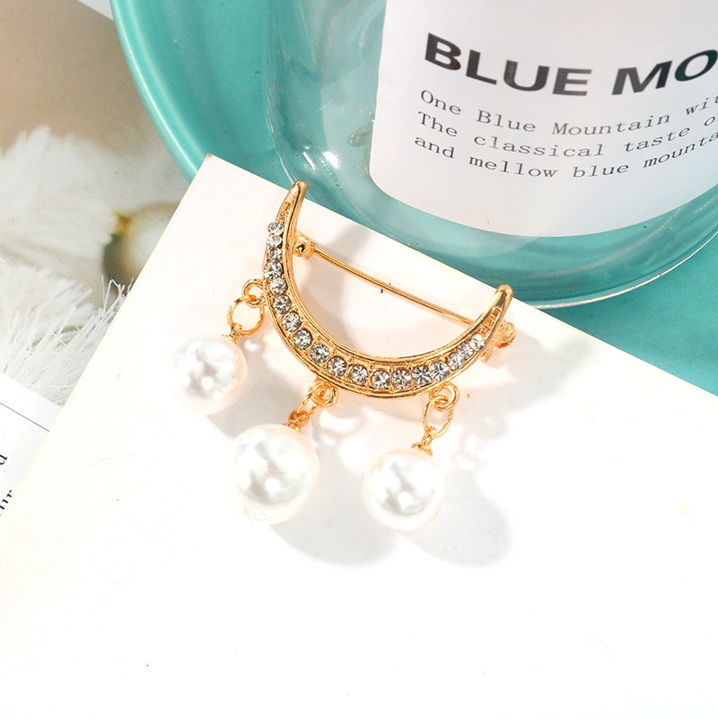 Trâm Cài Áo Hình Trăng Khuyết Giản Dị Đính Ngọc Trai Xinh Xắn