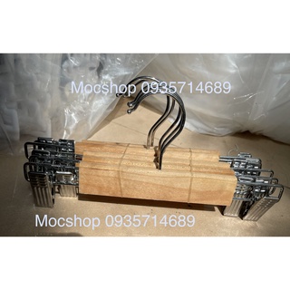 1 móc kẹp gỗ vàng treo quần áo