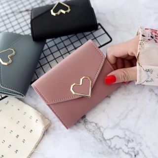 Ví nữ dáng ngắn khóa tim