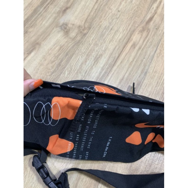 Túi bao tử họa tiết Nike