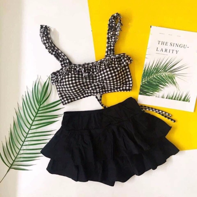Bikini áo nhún bèo váy tầng