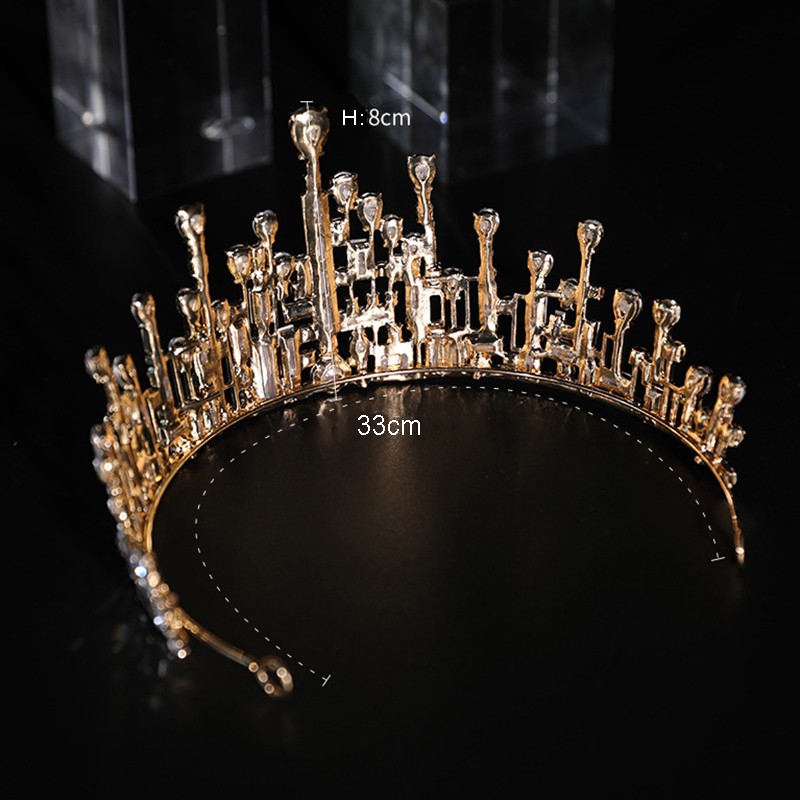 Vương miện đính đá sang trọng cho cô dâu