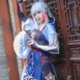 Trang phục cosplay Kamisato Ayaka Genshin Impact hóa trang