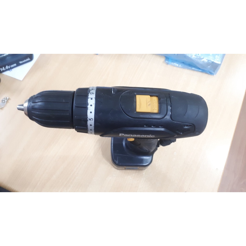 Máy khoan pin Panasonic EZT116