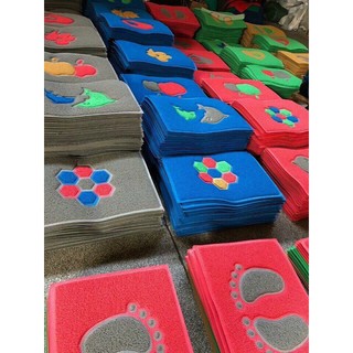 Thảm lau chân lót đế cao su.