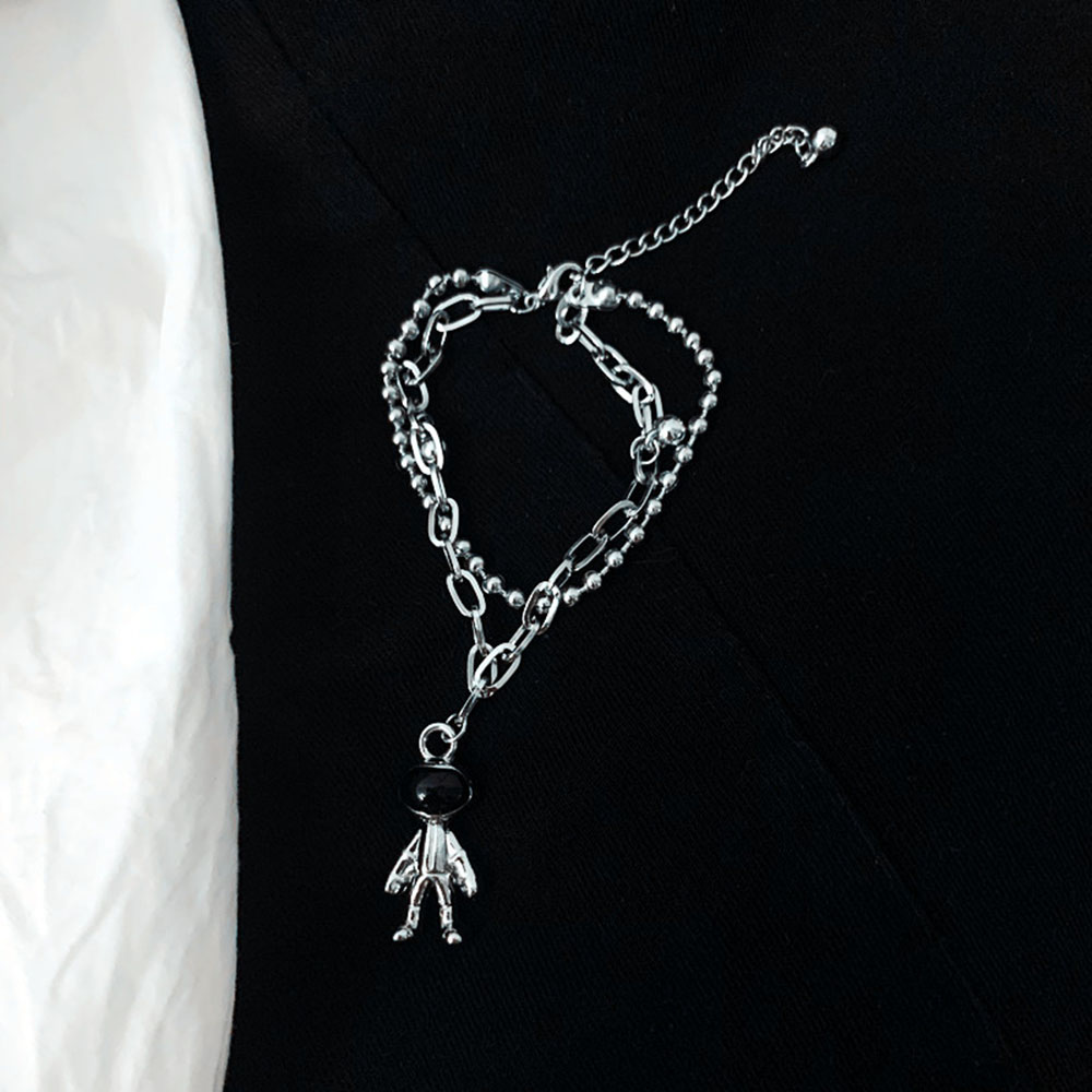 [Mã FAMAYFA giảm 10K đơn 50K] Vòng Tay Hai Lớp Mặt Hình Thỏ Nhà Du Hành Vũ Trụ Đơn Giản | BigBuy360 - bigbuy360.vn