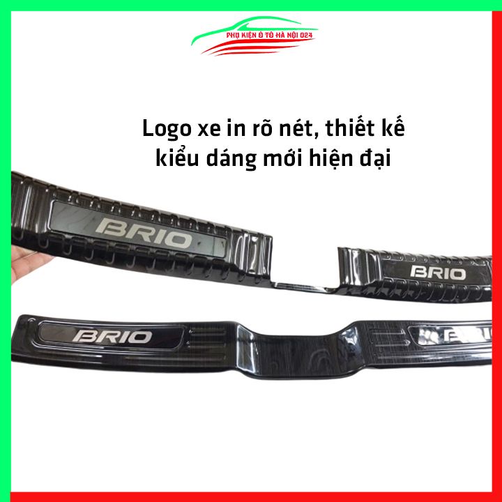 Ốp chống trầy cốp Honda Brio 2019-2023 vân titan
