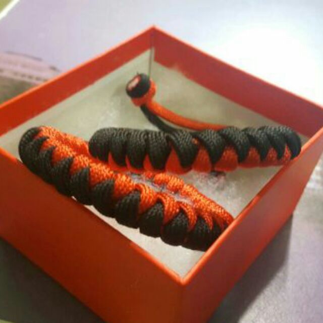 Vòng tay paracord ảnh thật tự chụp