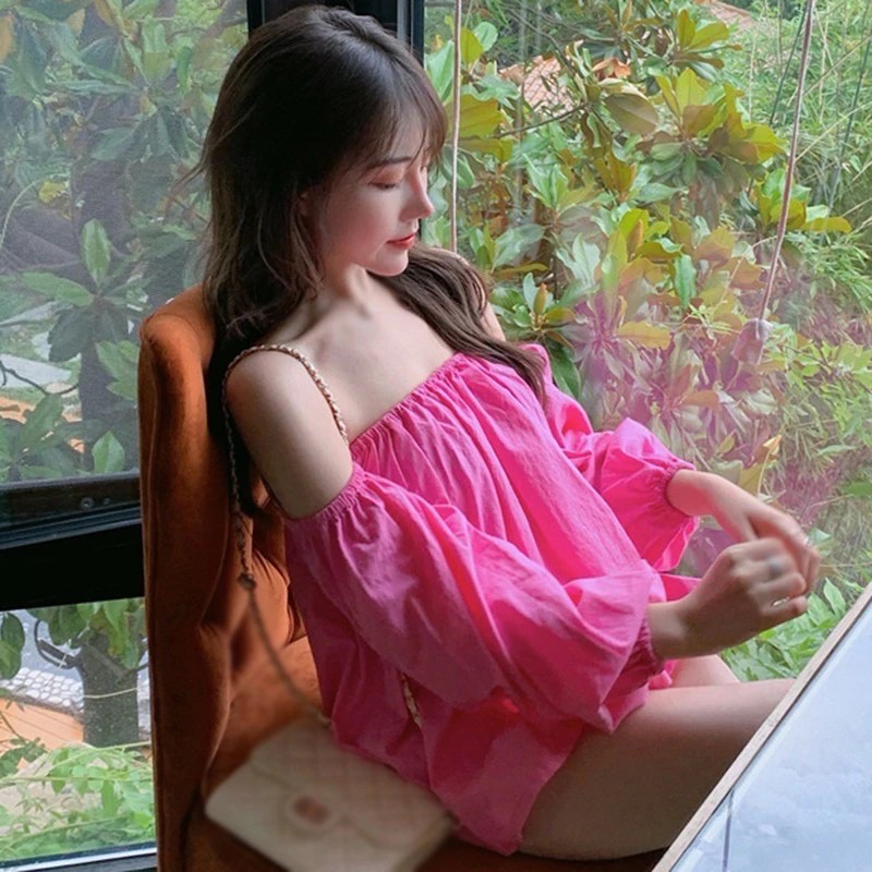 Áo trễ vai tay dài