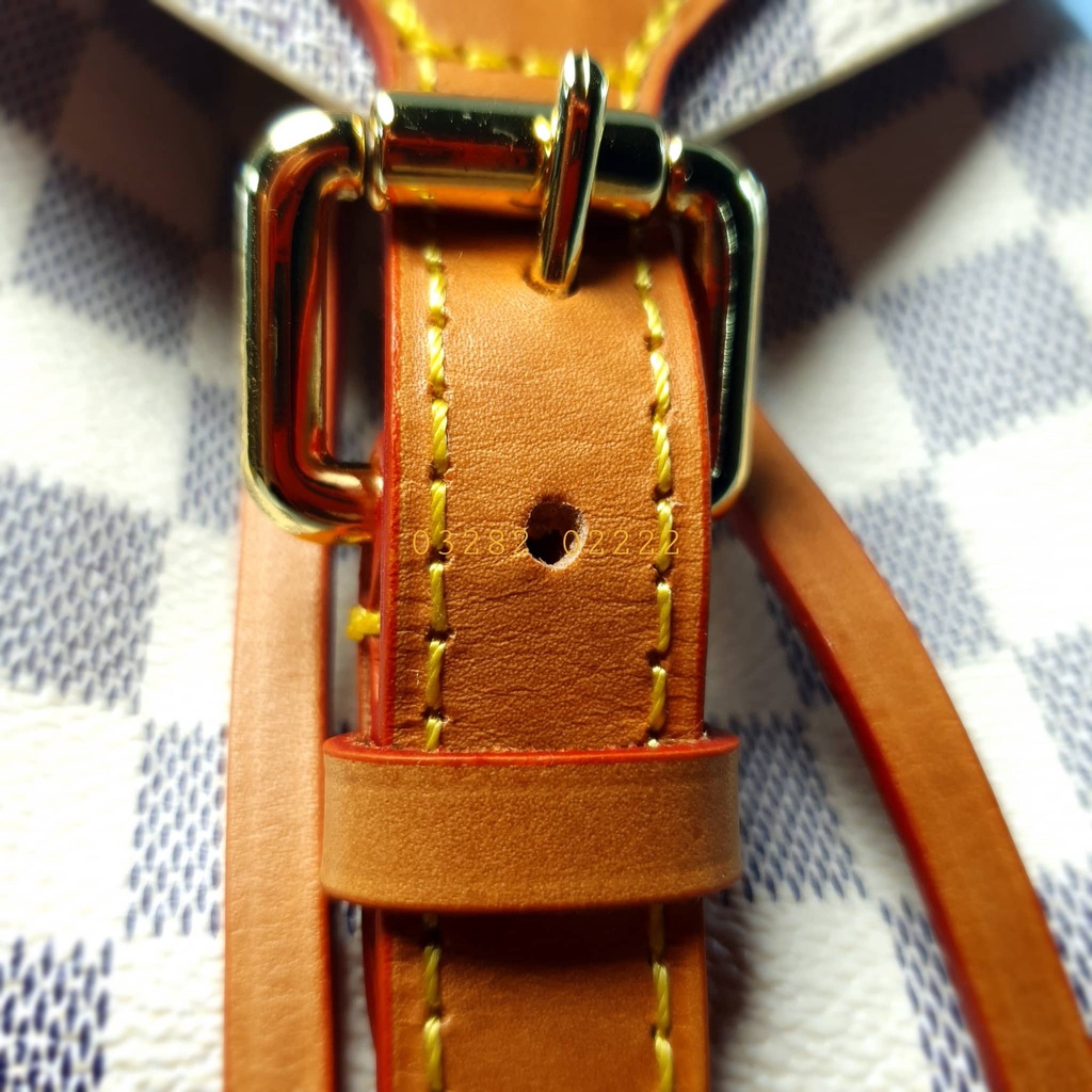 III..Balo LV ô trắng size đại si Nhật xịn sò