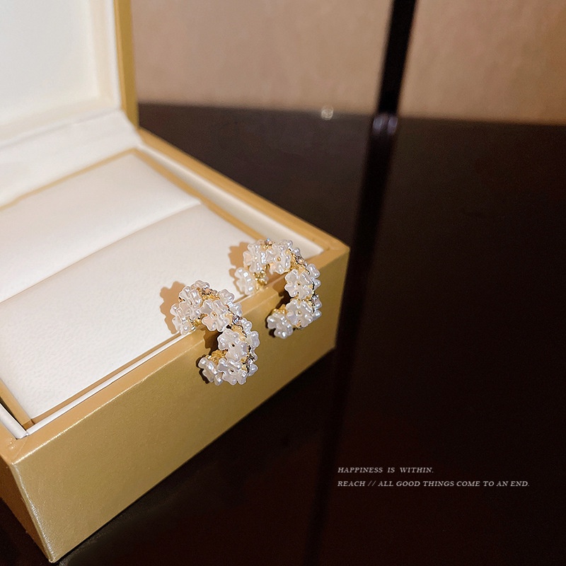 Bông Tai Hình Chữ C Đính Hoa Phong Cách Retro 2022