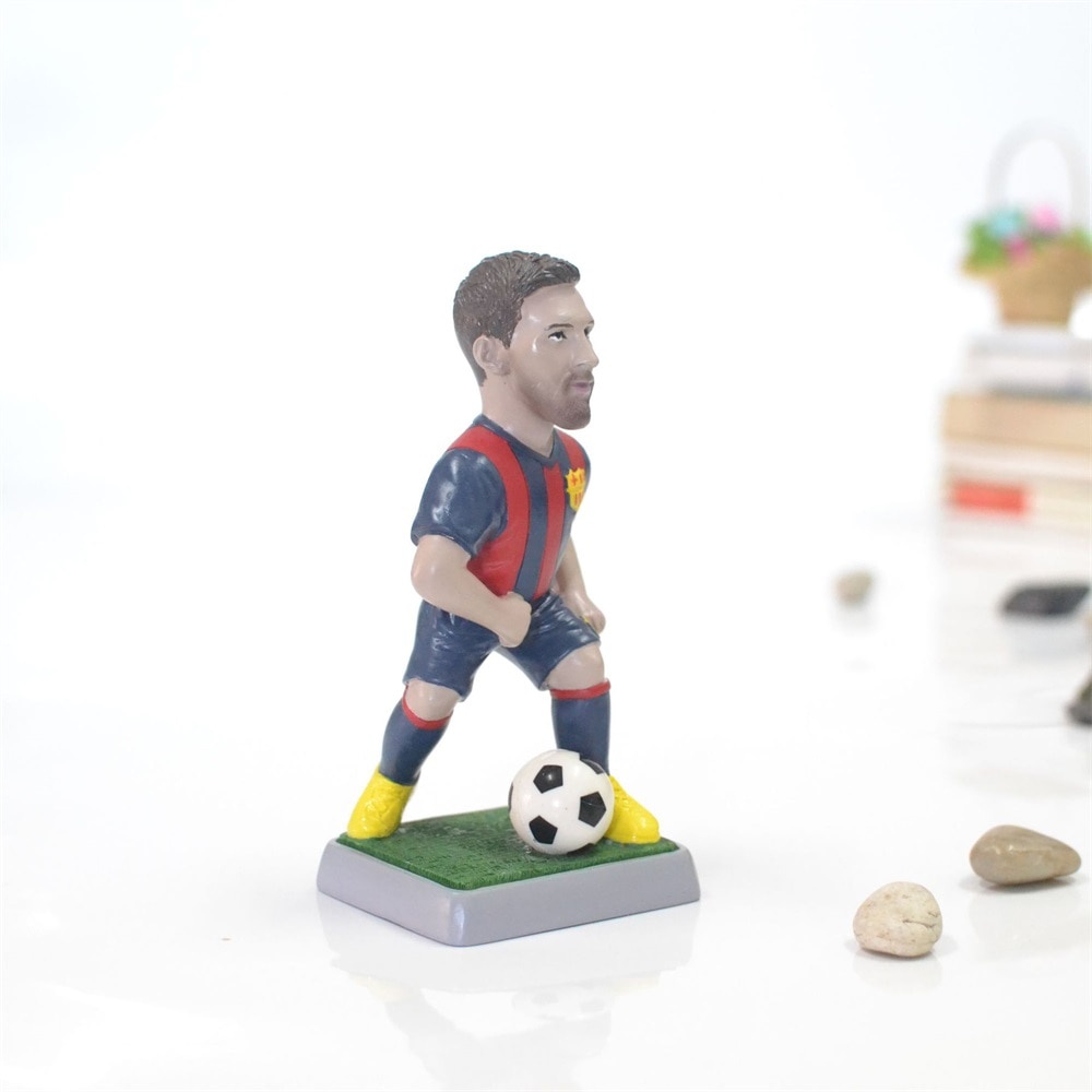 Mô hình cầu thủ bóng đá Ronaldo Messi bằng nhựa Resin trang trí bàn làm việc