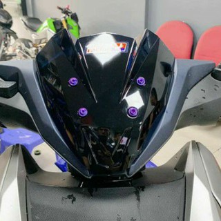 Mão Winner X đen bóng