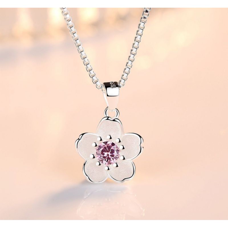 Vòng cổ Bạc Cila Hoa Anh Đào khoe sắc thắm VC052210