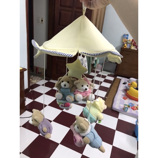 Treo nôi cũi gấu bông
