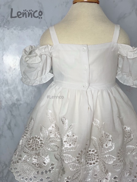Váy trắng chân ren trễ vai bé gái Lennco