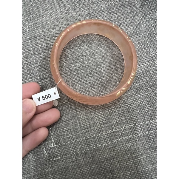 Thanh lý vòng tay nhựa mới còn tag