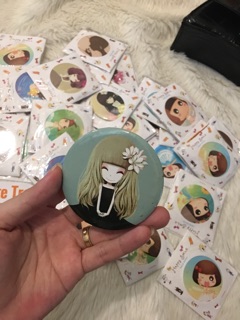 Gương mini bỏ túi dễ thương