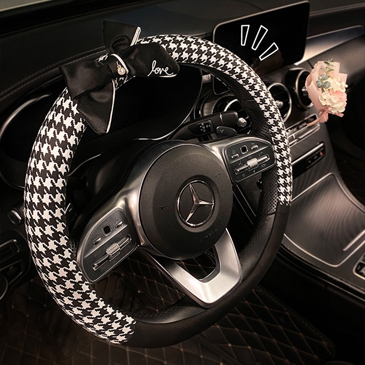 Vỏ bọc vô lăng xe hơi chất liệu lụa mát chống trượt thấm hút mồ hôi thoáng khí họa tiết dễ thương