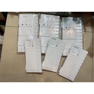 Pallet pha màu ( hình hộp nhựa )