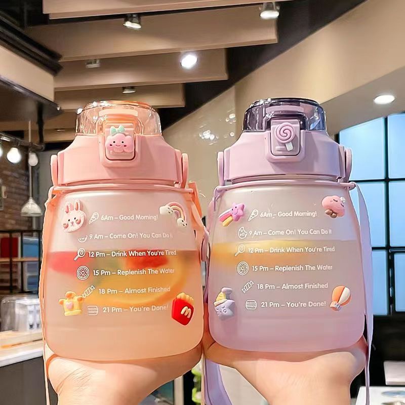 Bình Nước Thể Thao Dung Tích Lớn 1300ml Có Ống Hút Tiện Dụng Cho Nữ