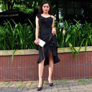ĐẦM LỆCH VAI
