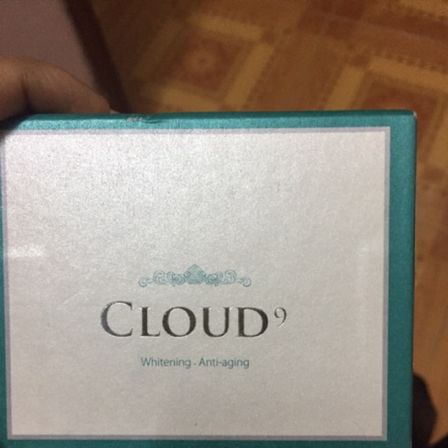 Kem dưỡng da cluod x