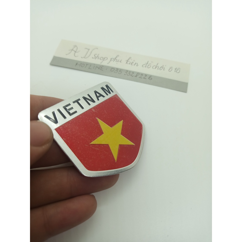 Logo Biểu Tượng Cờ Việt Nam Hợp Kim Không Gỉ Trang Trí Ô Tô Xe Hơi Hình khiên