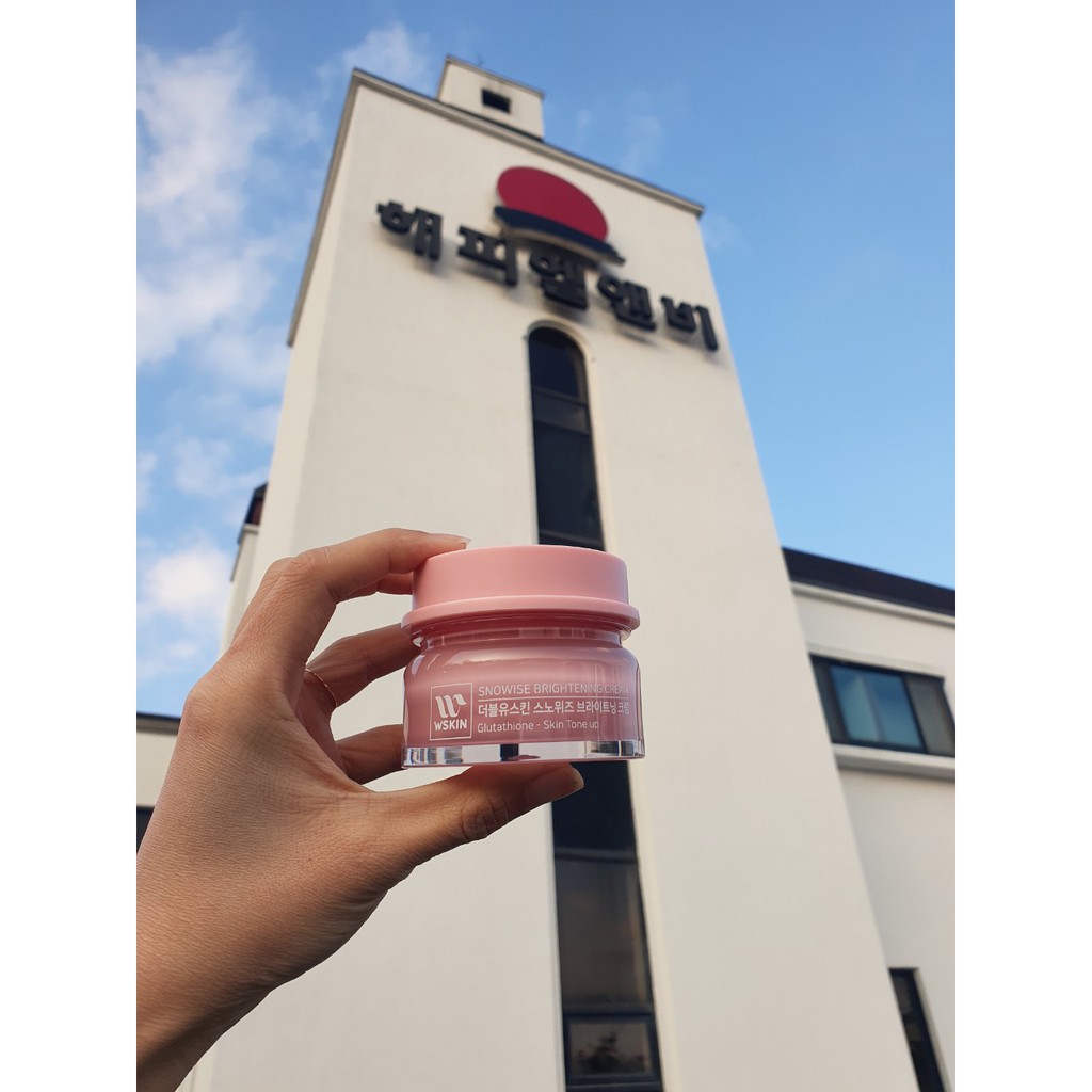 Kem Dưỡng Trắng Da Bật Tông Ban Ngày Wskin Snowise Brightening Cream 50g