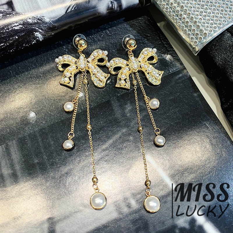 Khuyên tai nữ kiểu dáng thời trang phong cách Hàn Quốc