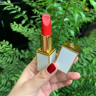 Son TF vỏ trắng màu 03 và 05