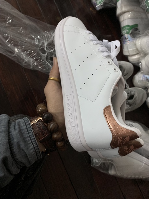 Giày thể thao stansmith siêu đẹp :)