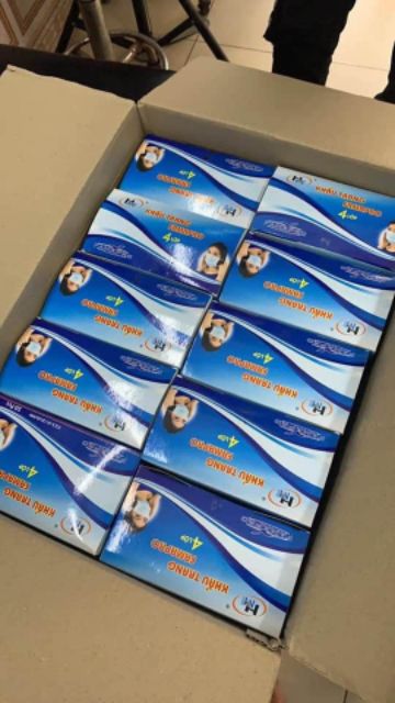 Hộp khẩu trang xanh 50 cái