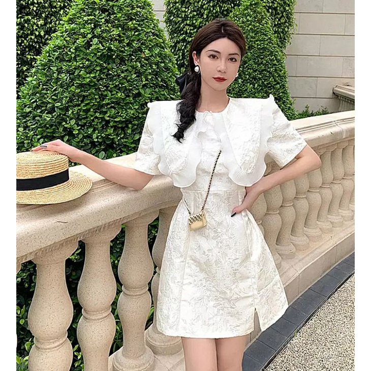 Váy chữ A cổ sen phối hoa văn chìm kèm ảnh chất