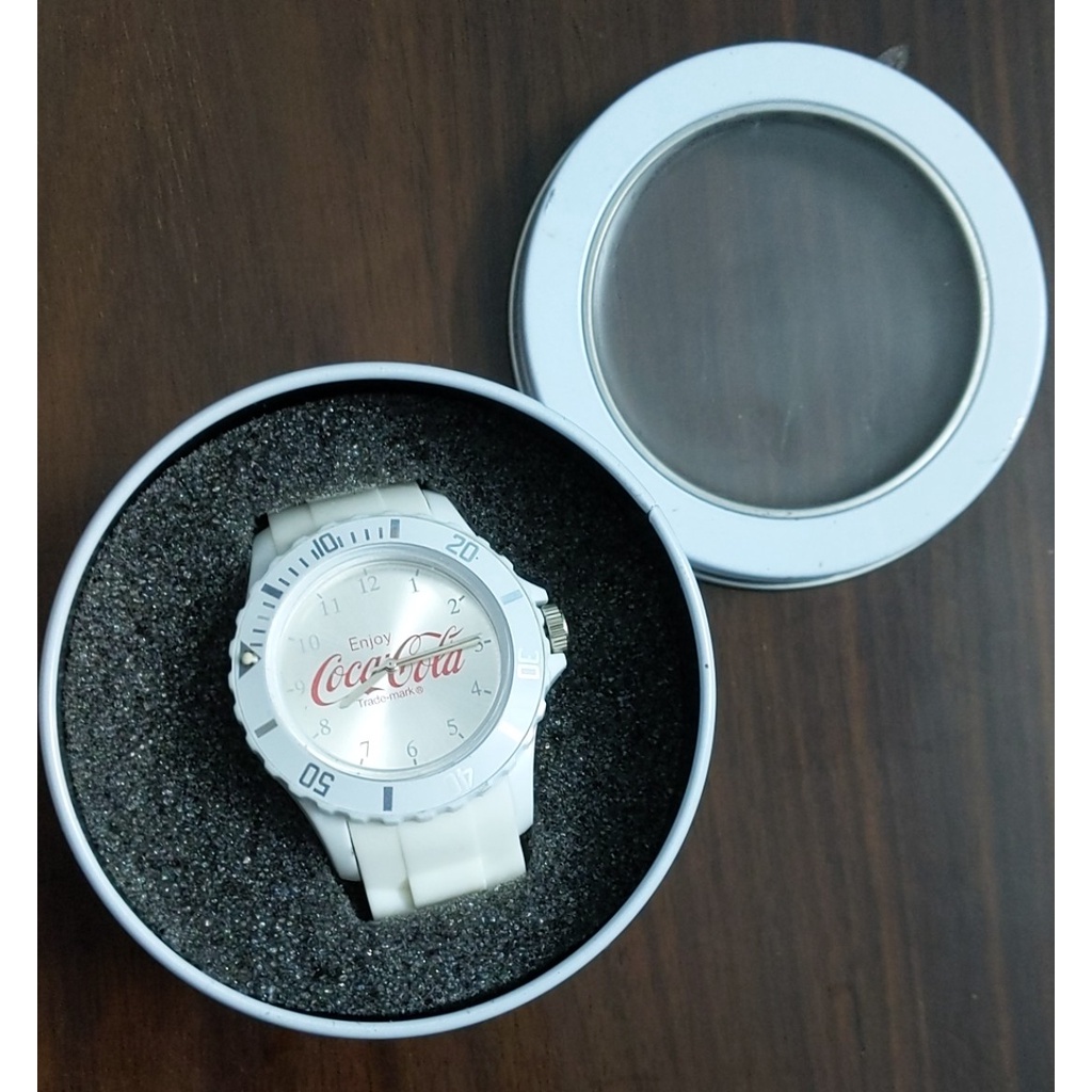 Đồng hồ nam nữ hàng trưng bày mới đẹp độc lạ nhiều thương hiệu casio, valentino, v.v chạy pin  rẻ đẹp