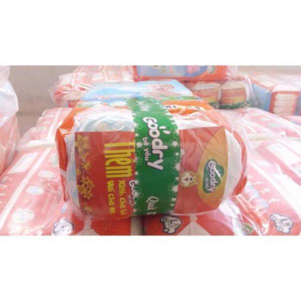 ( Tặng 1 gói khăn ướt 80 tờ/banh sằc màu) Tả quần goodry M60/L54/XL48( bao bì nhật có vạch báo thay tả)