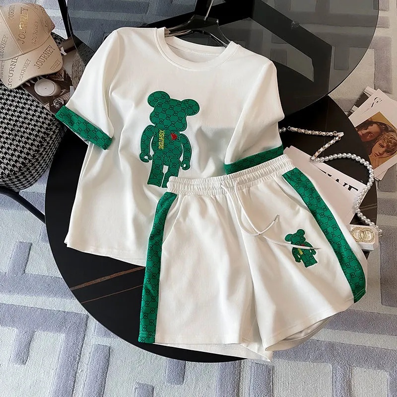 Set Đồ Thể Thao Áo Thun Tay Ngắn Cổ Tròn Phối Quần Short Thời Trang Mùa Hè Cho Nữ