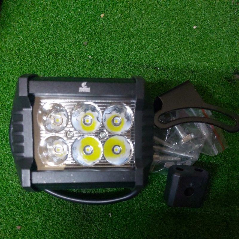 Đèn Led trợ sáng xe máy nguồn bình ắc quy 12V - Đèn 6 led siêu sáng