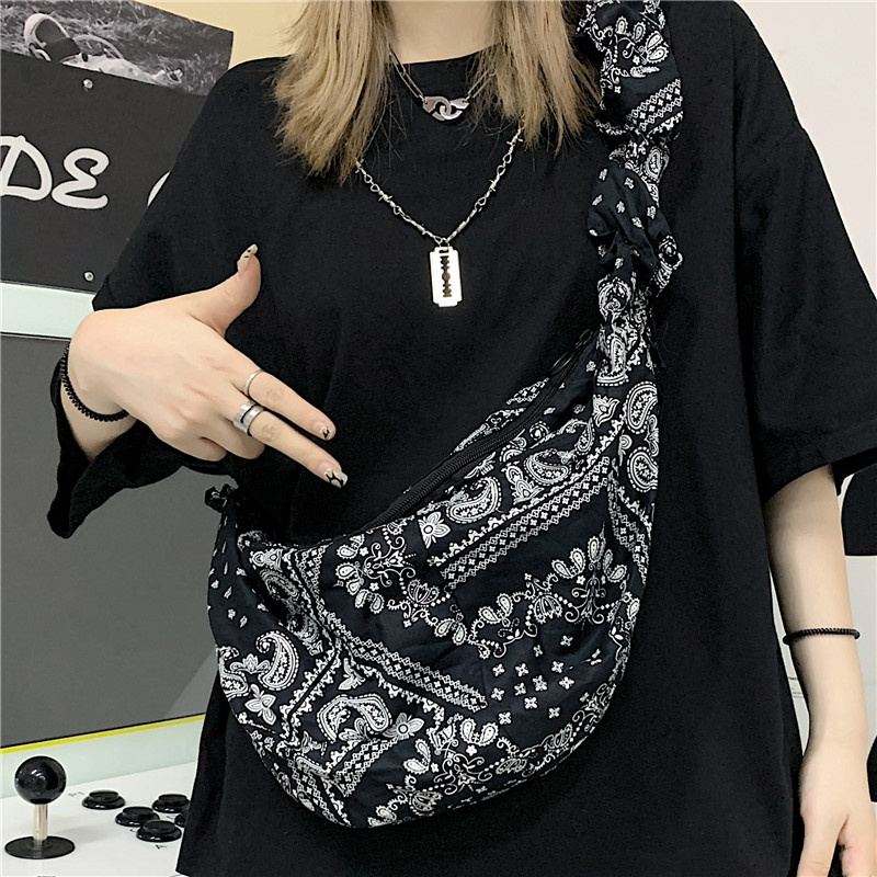 Retro cashew flower one-shoulder messenger bag zipper pleated shoulder strap pull-out student casual cloth bag