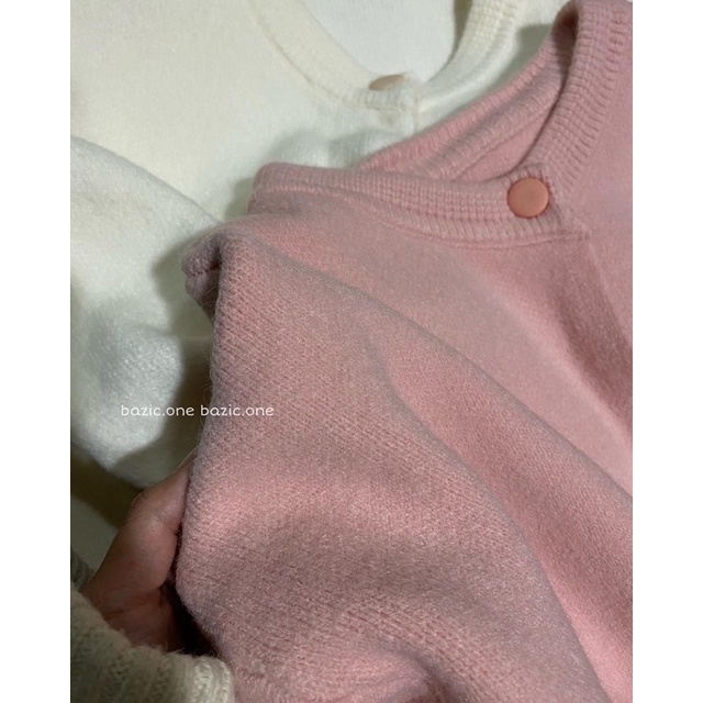 Áo bomber len cúc bấm, áo bomber len tay bồng Bazic one | BigBuy360 - bigbuy360.vn