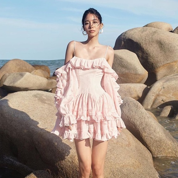 Đầm hai dây trễ vai dáng xòe ONONMADE Francesca Off-shoulder Mini Dress màu hồng