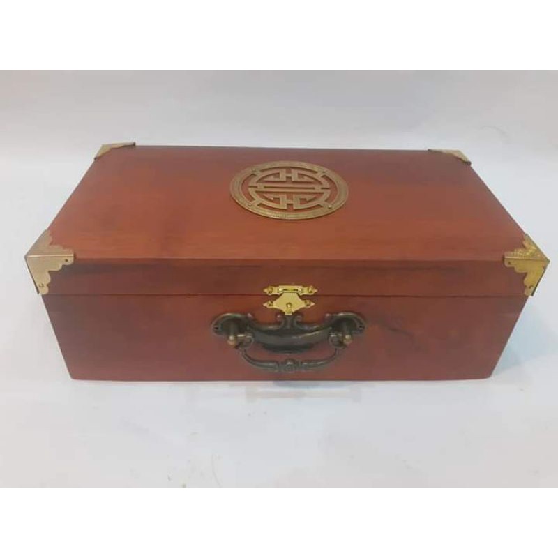 Hộp đựng con dâu công ty 25x 15 x10cm gỗ hương ngắn chữ Thọ ,khảm chữ