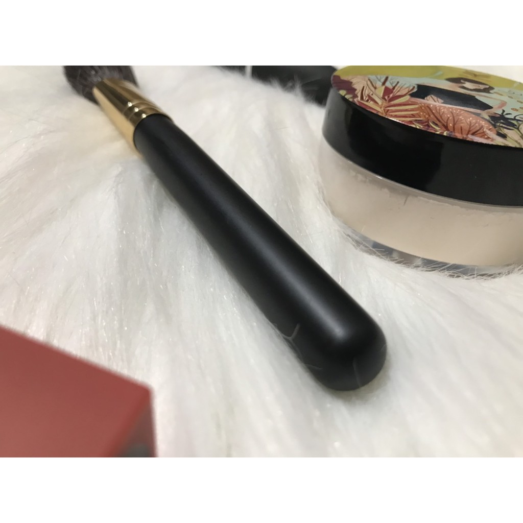 Cọ Trang Điểm Tạo Khối Docolor (Không Logo)