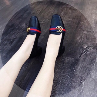 Giày lười mũi vuông