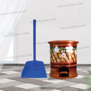 Ky hốt rác nhựa